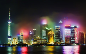 Hazy_Lujiazui_-_PuDong,_Shanghai